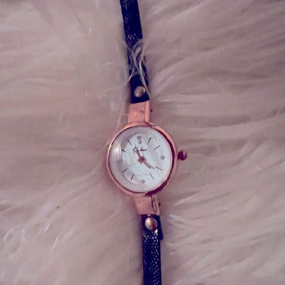 Black and Gold Watch Bracelet NWOT - Picture 8 of 9